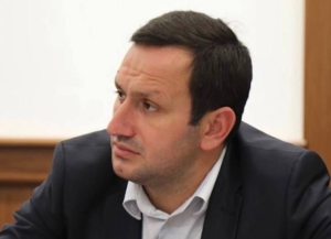 Рустам Агрба Пицунда ақалақь ахада аамҭала инапынҵақәа рынагӡаҩыс дҟаҵоуп.