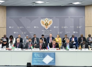 Министр юстиции Анри Барциц принял участие в совещании министров юстиции в рамках XIII ПМЮФ