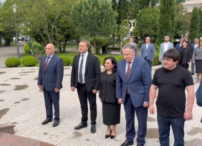 Астол гьежь «Абиԥарақәа реимадара: Аџьынџьтәылатә еибашьра Ду инаркны иахьатәи афырхацәа рҟынӡа» мҩаԥысуеит Аҟәа, Ахьӡ-аԥша амузеи аҿы