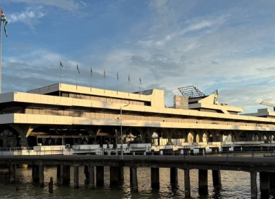 Аҟәатәи амшынтә баӷәаза асқьалеи авокзали ргәаҭара хыркәшоуп.