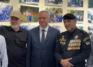 Бадра Гунба посетил Гудаутский музей Отечественной войны народа Абхазии и. С. Дбара