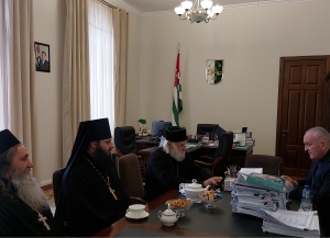 Александр Анкваб: практически завершено сооружение новой кровли Моквского кафедрального собора