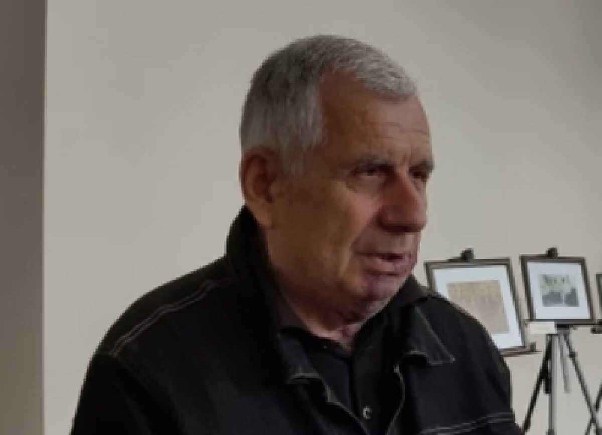 Премьер-министр Владимир Делба возглавляет госкомиссию по организации похорон Станислава Лакоба