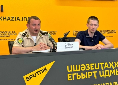 Аԥсны Иҷыдоу аҭагылазаашьақәа рзы Аминистрра иатәу шәагаала имаҷу аӷбақәа рхылаԥшра азы Аҳәынҭқарратә Инспекциа аиҳабы Ҭенгиз Сабуа атәыла аплиажқәа аԥхынтәи акурорттә сезон ишазыҟаҵоу атәы еиҭеиҳәеит.