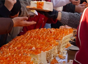 Амандарина иалху 54 метра иҟоу аторт ықәыргылоуп Сергеи Багаԥшь ихьӡ зху ашҭаҿы имҩаԥысуа афестваль «Амандарин» аҿы.