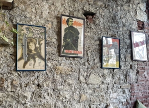 Выставка киноплакатов коллекционера Ибрагима Чкадуа открылась в Сухуме