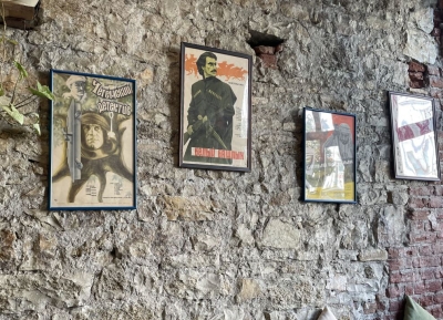 Выставка киноплакатов коллекционера Ибрагима Чкадуа открылась в Сухуме