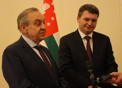 Абхазия и Крым учредят совместный Деловой совет