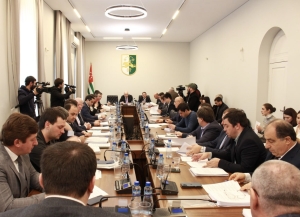 Создана парламентская комиссия по проверке контрактных обязательств госкомпании «Апсныргылара»   