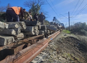РУП «Абхазская железная дорога» продолжает ликвидацию последствий шторма