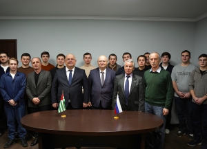 Аԥсны аимадаразы Аҳәынҭқарратә Еилаки Нижегородтәи анџьныр-економикатә университети аусеицуразы аиқәшаҳаҭра рыбжьарҵеит.