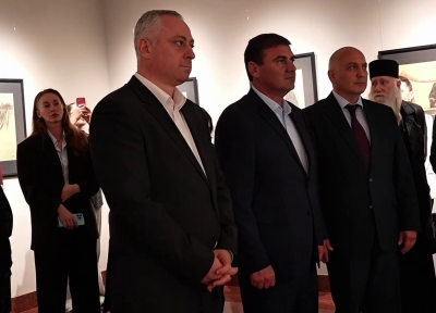 Выставка "Потерявший Родину - теряет всё" открылась в Национальной картинной галерее