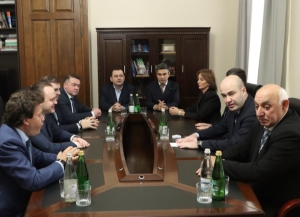 Спикер Парламента Лаша Ашуба принял делегацию Госдумы Российской Федерации