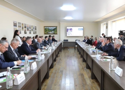 Аҳәынҭқарра Ахада аишәа гьежь «Аԥсни Урыстәылеи: азеиԥш цивилизациатә мҩа» далахәын.