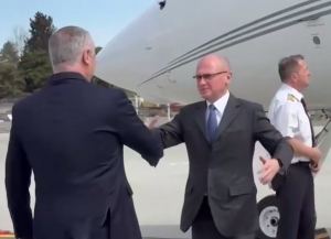 Сергей Кириенко прибыл в Абхазию