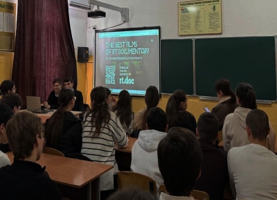 Школьникам Абхазии показали фильмы о блокаде Ленинграда