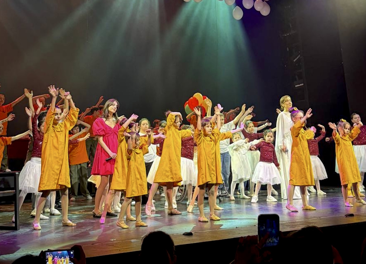 Супергерои на сцене: инклюзивный спектакль объединил таланты