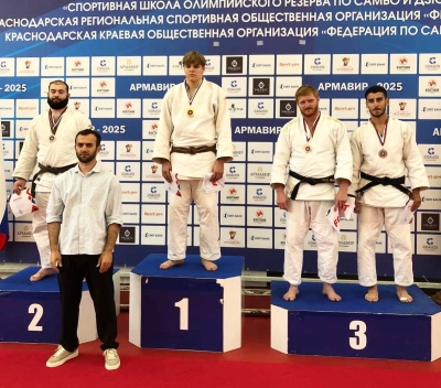 Инал Гаделия завоевал бронзовую медаль на чемпионате ЮФО по боксу в Армавире