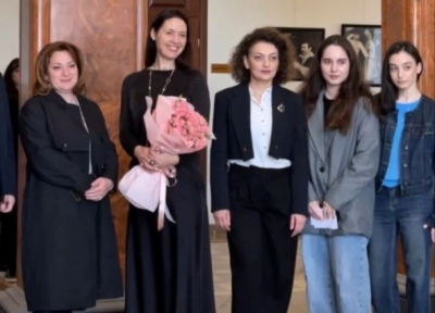 Сценическая выразительность и эмоциональная память: мастер-класс Анны Гарновой в Сухуме