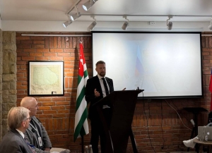 «Вино строит мосты между нациями»: Павел Титов призвал абхазских виноделов сосредоточиться на возрождении автохтонных сортов