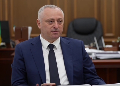 «Урыстәылатәи Афедерациеи ҳареи ҳастратегиатә еизыҟазаашьақәа рыҿиара Аԥсны аҳәынҭқарра адәныҟатәи аполитика ахырхарҭа хадақәа ируакуп», — иҳәеит адәныҟатәи аполитика азҵаарақәа рзы аилацәажәараҿы Бадра Гәынба