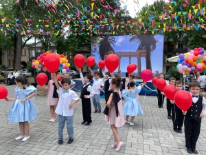 «Сказочный» День города провели в парке имени Т. Шамба
