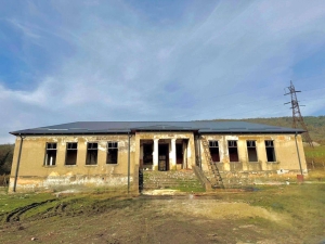 Завершился ремонт кровли бывшего здания Администрации села Баслата