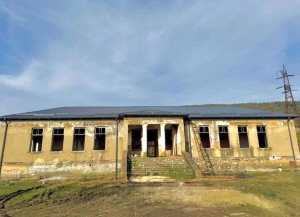 Завершился ремонт кровли бывшего здания Администрации села Баслата