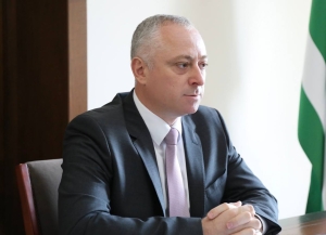 Президент поручил разработать меры в сфере просвещения, молодежной политики и спорта