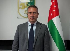 Олег Барцыц: Аԥсны азҿлымҳара ду рнаҭоит ҳҳәынҭқаррақәа рыбжьара аполитикатә диалог аринахысгьы арҵаулареи мҽхакы ҭбаала аусеицуреи.