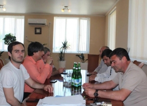 Беслан Бигвава встретился  с депутатами Парламента от Очамчырского района   