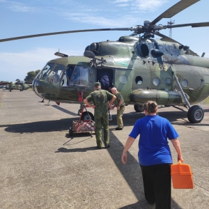 СПАСАТЕЛИ ДОСТАВИЛИ ЖИТЕЛЬНИЦУ СЕЛА АЖАРА В РЕСПУБЛИКАНСКУЮ БОЛЬНИЦУ