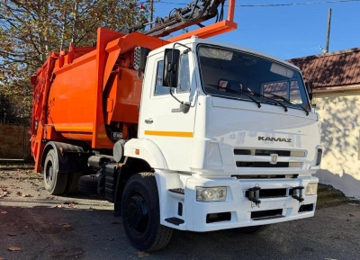 Автопарк столичной коммунальной службы пополнился новой спецтехникой