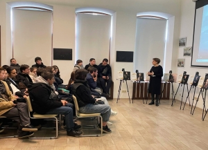 Показ фильма и фотовыставка в Сухуме: о стойкости и надежде жен героев