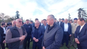 Бадра Гунба и Сергей Кириенко посетили презентацию проектов спортивно-туристического кластера &quot;Маршруты здоровья&quot; в селе Мыку