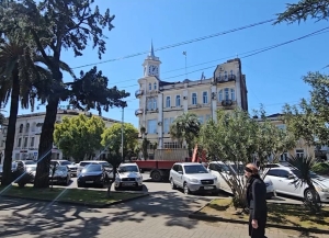 В Сухуме продолжаются работы по благоустройству города   
