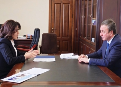 Программу "Сельский учитель" планируется запустить в 2026 году