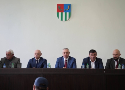 Аҳәынҭқарра Ахада Бадра Гәынба Гәдоуҭа араион ахада инапынҵақәа назыгӡо Асҭамыр Аргәын дыдирдырит