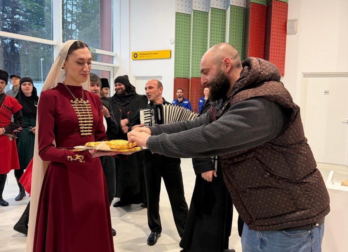 Игроков футбольного клуба «Амкал» встретили в Сухуме