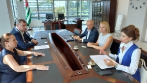 АГӘАБЗИАРАХЬЧАРА АМИНИСТР ЕДУАРД БЫҬӘБА АБЛА АМИКРОХИРУРГИА АЗЫ АРЕГИОНБЖЬАРАТӘИ ЗТЕХНОЛОГИАТӘ ҨАӠАРА ҲАРАКУ АКЛИНИКА АНАПХГАРАҬАРА АХАҬАРНАКЦӘА ДЫРԤЫЛЕИТ.