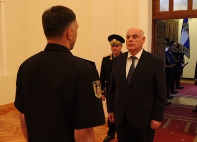Аслан Бжания принимает участие в торжественной церемонии, приуроченной ко дню образования ГСО РА  