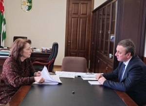 Вопросы подготовки годовой отчетности обсудили премьер-министр и глава Госстата