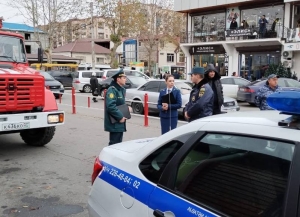 Прокуратура Сухума вместе с МЧС проводит   проверку на центральном рынке