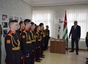В Представительстве Абхазии в ПМР организовали фотовыставку «80 мгновений из жизни Владислава Ардзинба»