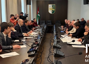 Аҟәа аԥшаҳәаҿы ирбаз археологиатә ԥшаахқәа рлахьынҵа иалацәажәеит Жәлар Реизараҿы