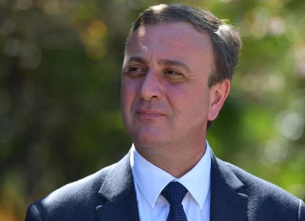 Премьер-министр Абхазии Владимир Делба поздравил женщин с праздником  8 Марта