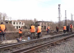 Ремонтные работы ведутся на участке железной дороги от Сухума до Очамчыры