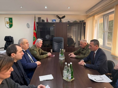 Министры иностранных дел и обороны Абхазии обсудили постановку на воинский учет в России студентов с двойным гражданством