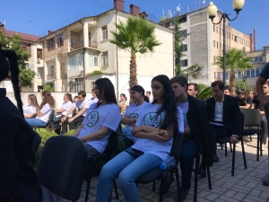 «СИЛА В ПРАВДЕ»: В СУХУМЕ ПРОШЛА АКЦИЯ В ПОДДЕРЖКУ ПРЕЗИДЕНТА РФ  ВЛАДИМИРА ПУТИНА