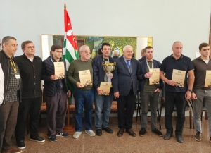 Артиом Табариан ашахматтә турнир «Гәылрыԥшь Open - 2025» аҿы аиааира игеит.